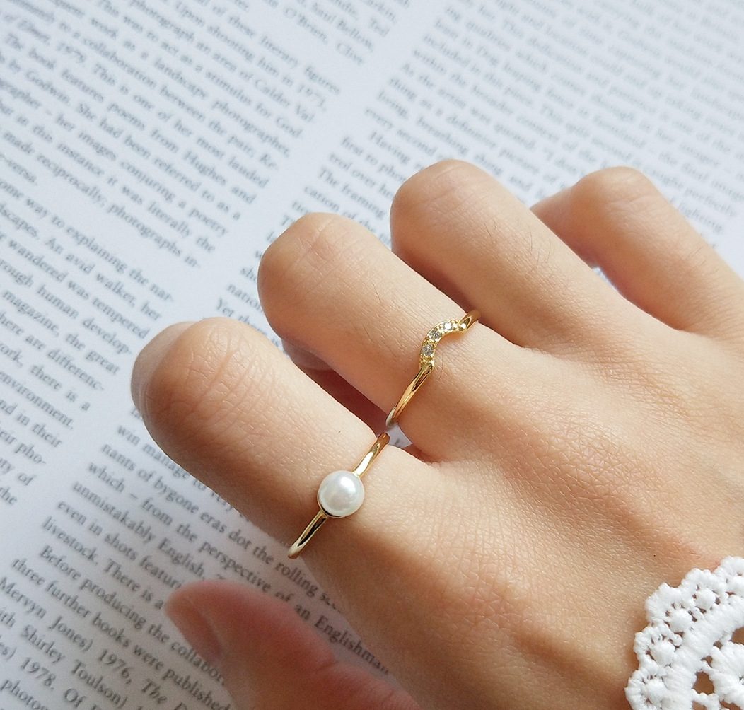 Anillos Perlita y media luna Zirconias