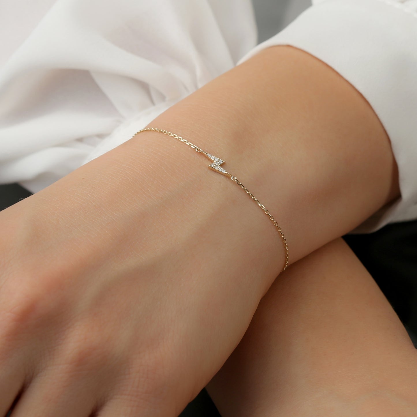 Pulsera Rayo Diamantes 14 k - 0.04 CT
