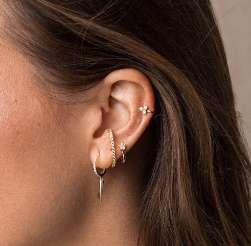Hoops Pico en color Oro Plata
